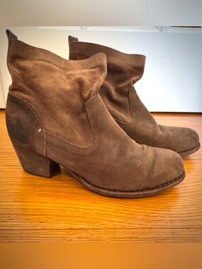 Rag & Bone 39 brown leather booties
